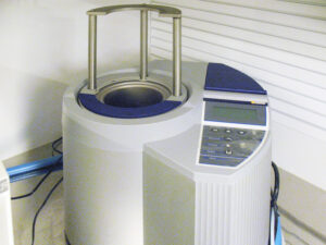 DACユニバーサル